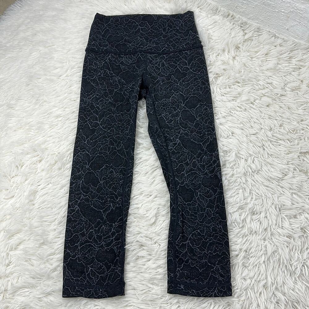 Lululemon Align Crop *19" Lacescape Dark Cast Black